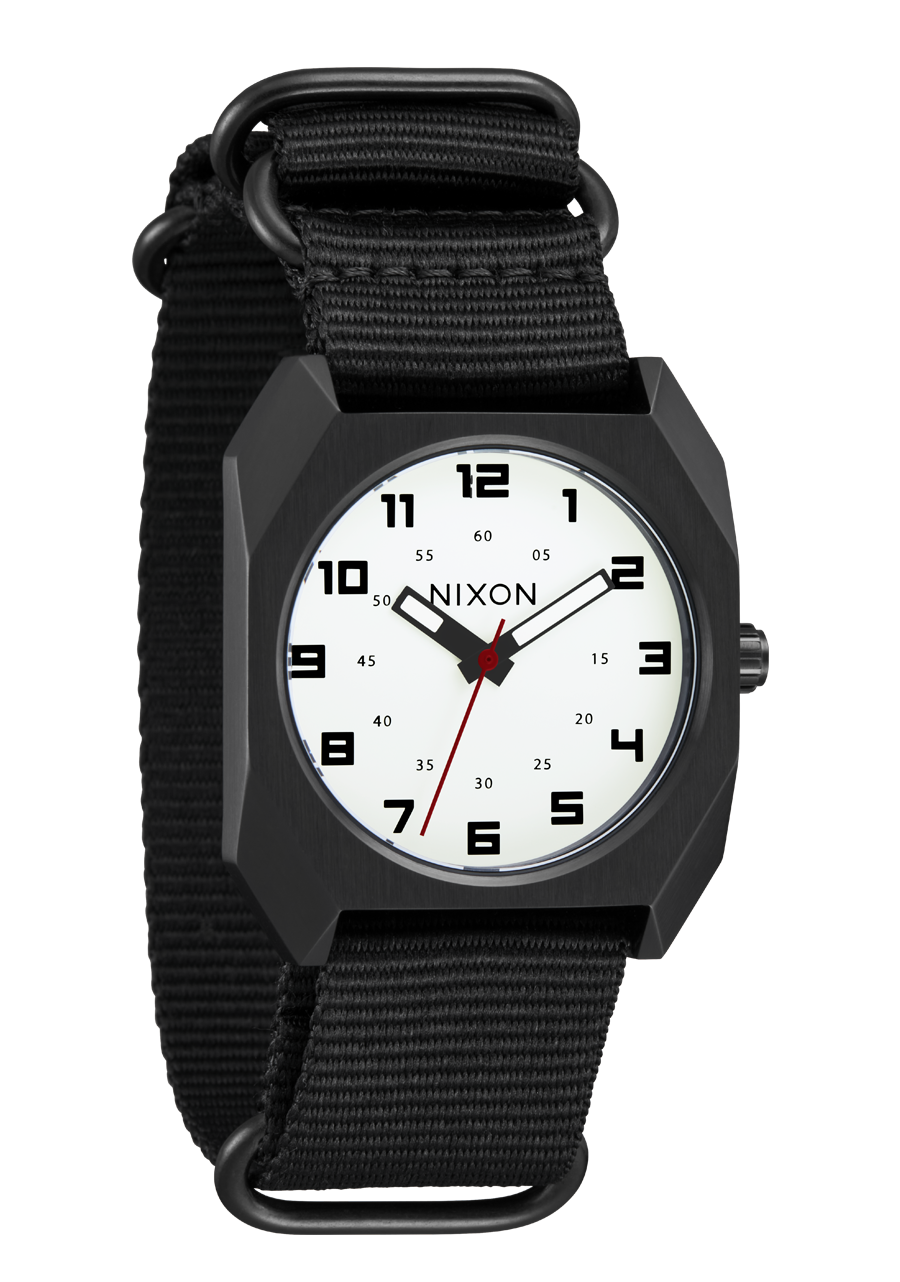 Scout - Black / Black View 2
